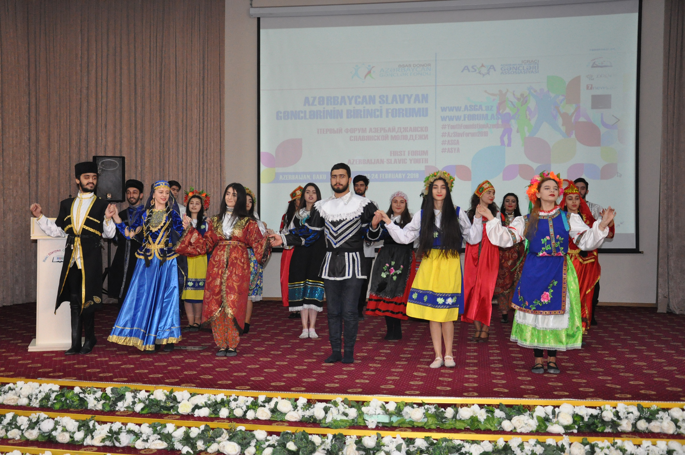 В Баку проходит “Первый Форум Азербайджано-Славянской Молодежи” - ФОТО+ВИДЕО